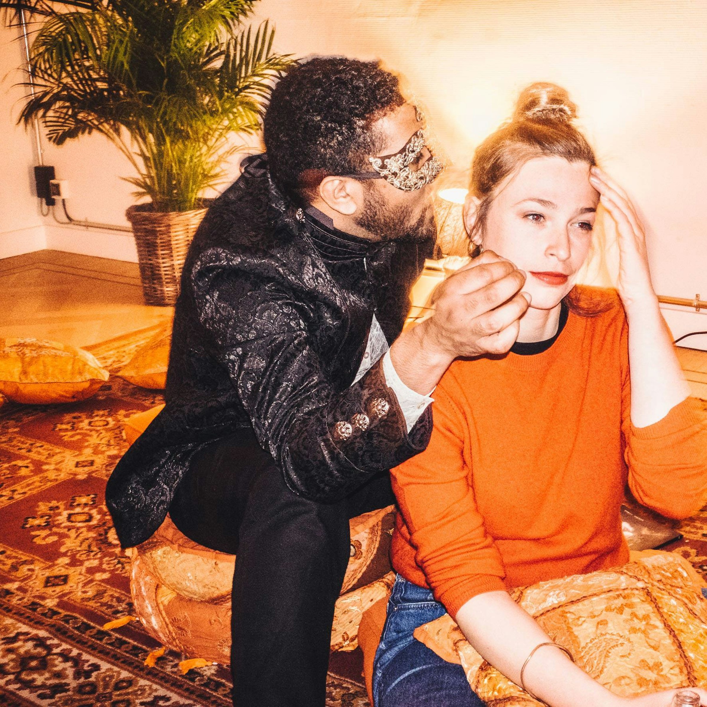 Mystery Guest X c Carmen De Vos